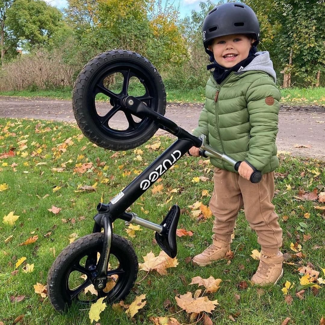 cruzee-balance-bike-australia-Lifestyle4
