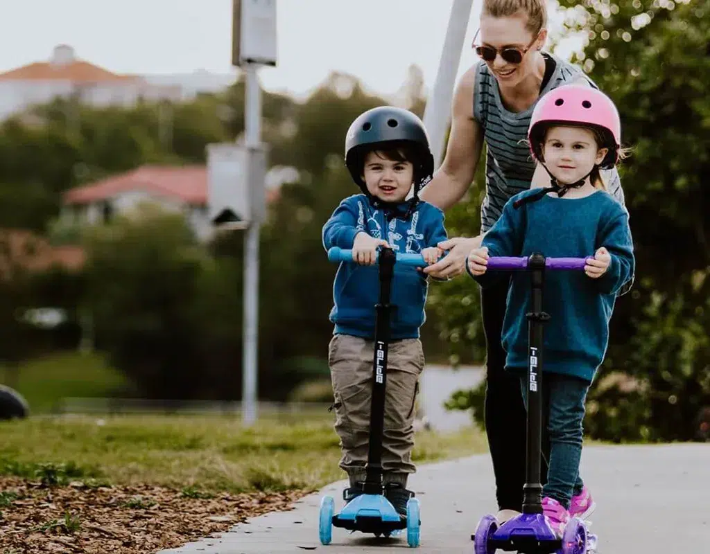 smooth light up wheels scooter